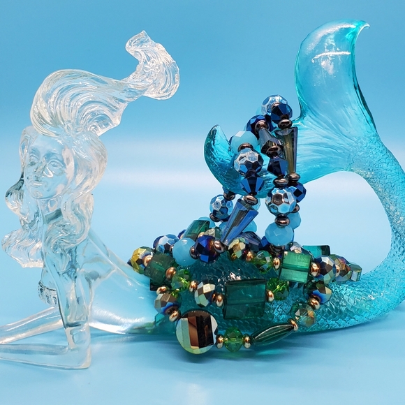 Lot of 6 Stretchy Blue green iridescent crystal beaded Faux Gemstones Bracelets - Picture 7 of 9